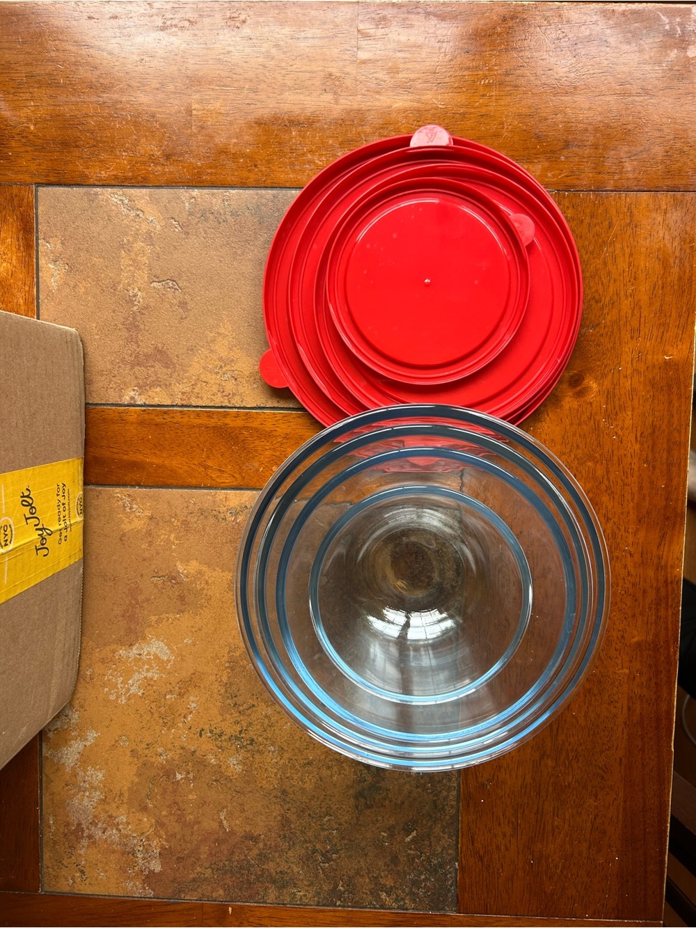 NEW IN BOX - JoyJolt Glass Bowls and Lids, 4 Piece Set